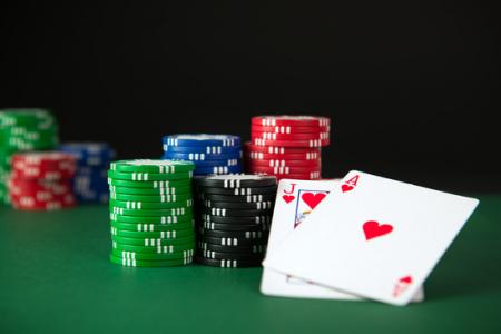 Punter gambling term Poker 4s
